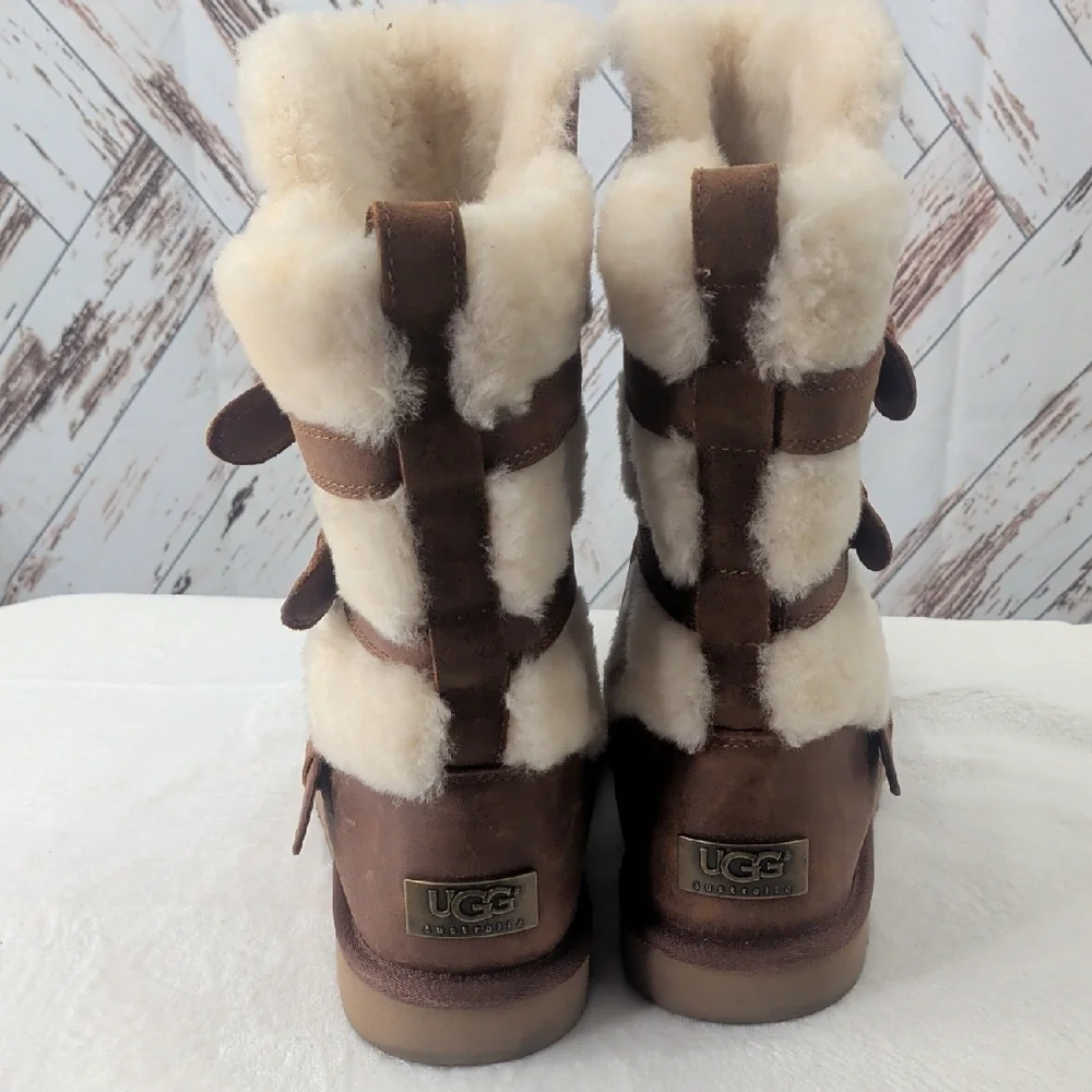 UGG Becket Chestnut Water-resistant‎ Leather Sheepskin Buckle Short Boots